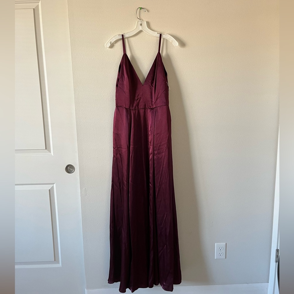Size 8 David’s Bridal dress - Picture 1 of 2